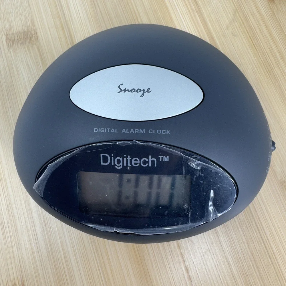 DigiTech CC502 LCD Alarm Clock Oval Digital Battery Operated Gray